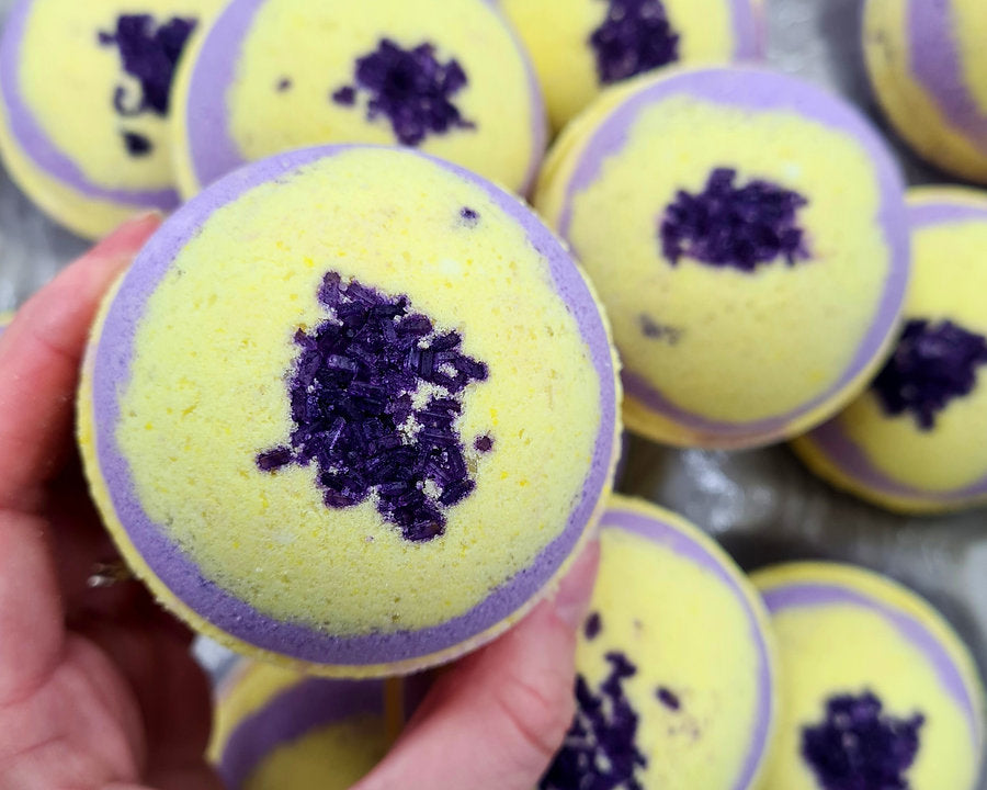 Alien Invasion Bath Bomb (200mg CBD)