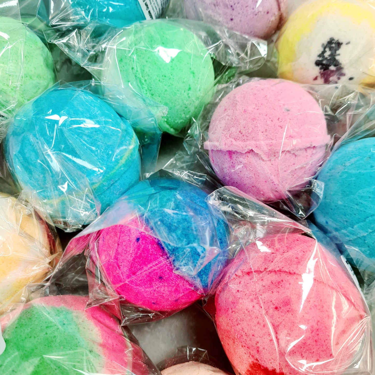 REDUCED TO CLEAR Bath Bombs (300mg CBD)